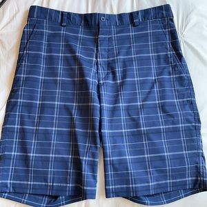 ✨LIKE NEW✨ Men’s Nike Plaid Dri-Fit Golf Shorts